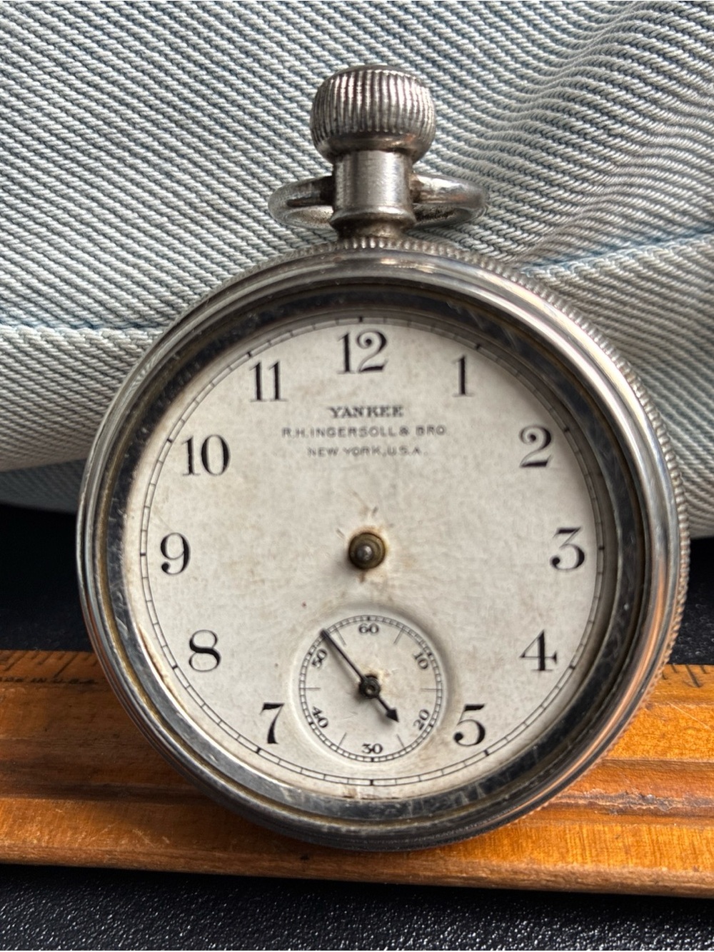 Vintage R.H INGERSOLL & BRO YANKEE NEW YORK POCKET WATCH FOR PARTS
